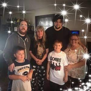 Meet your Posher, Val